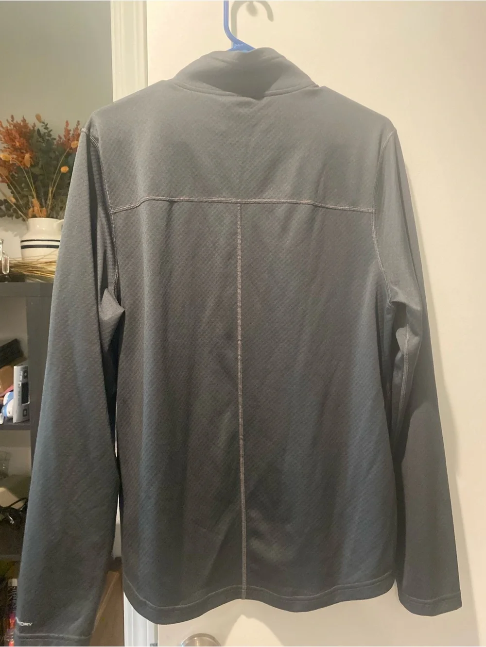 The North Face FlashDry Men's Gray 1/4 Zip Mock Neck Pullover Long Sleeve Size M